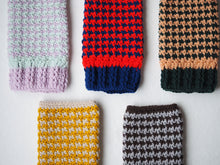 画像をギャラリービューアに読み込む, ブランケット〈好日〉で編む千鳥格子のハンドウォーマー【糸とレシピのキット】