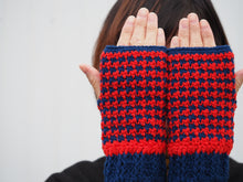 画像をギャラリービューアに読み込む, ブランケット〈好日〉で編む千鳥格子のハンドウォーマー【糸とレシピのキット】