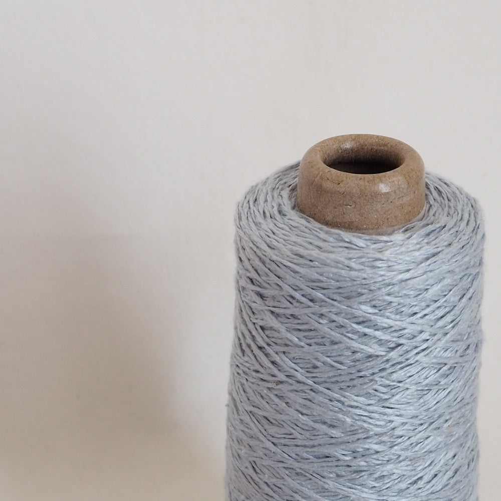 silk シルク｜Itobatake 糸畑 毎日の暮らしにちょうどいい糸をお