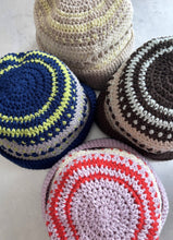 画像をギャラリービューアに読み込む, Cozy Cabin Cap【糸とレシピのキット】
