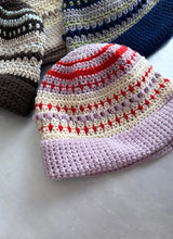 画像をギャラリービューアに読み込む, Cozy Cabin Cap【糸とレシピのキット】
