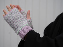 画像をギャラリービューアに読み込む, A（A色：8.ラベンダー　B色：11.シャーベットブルー）
